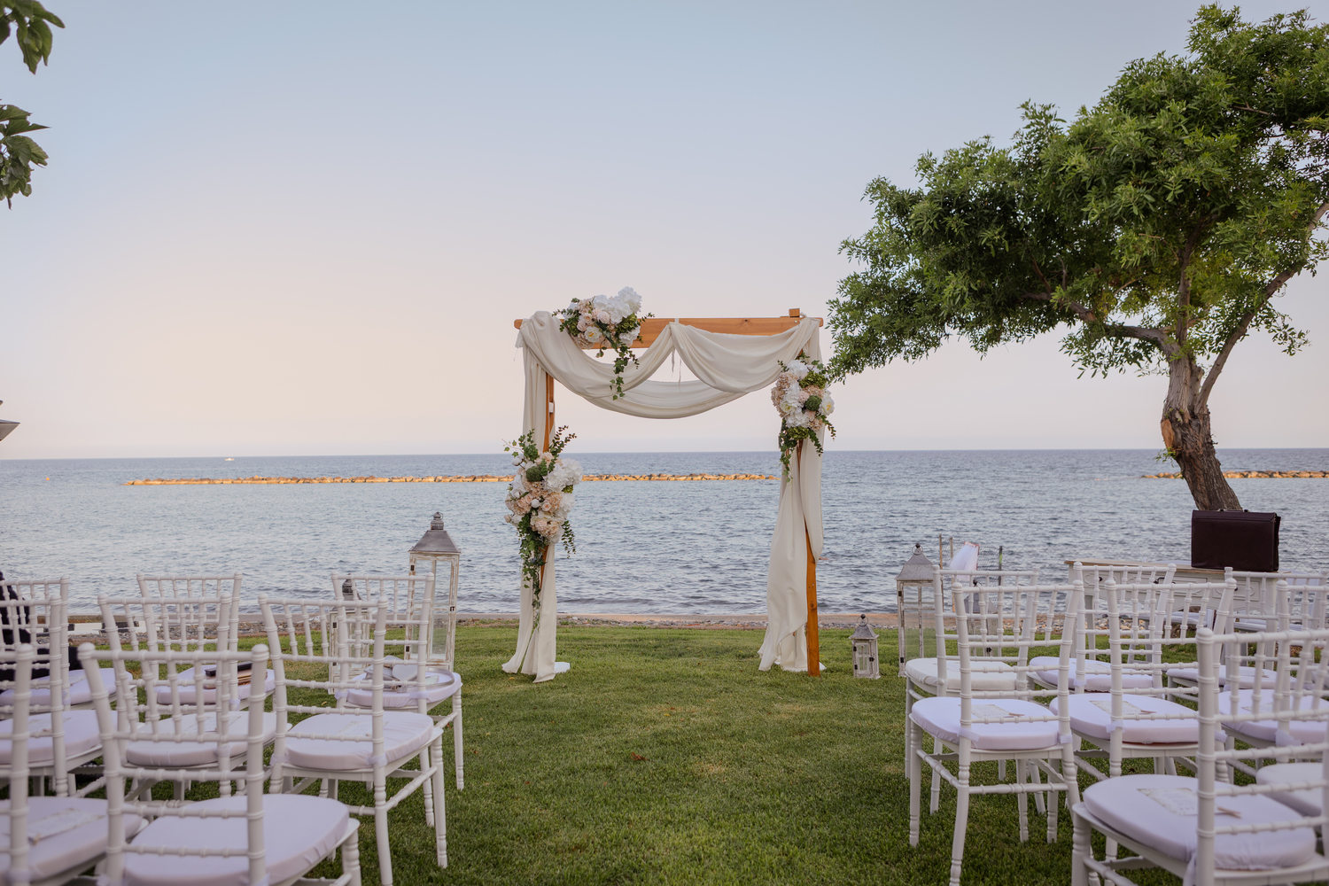 Book your wedding day in Aphrodite Amathousia Cultural Center